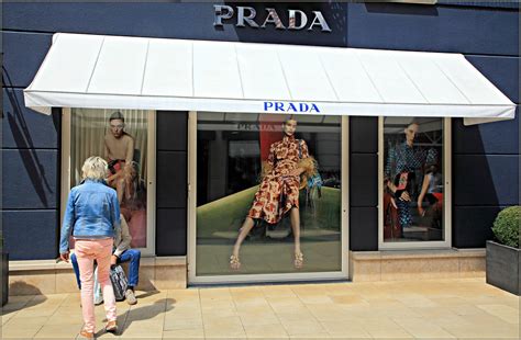 prada roermond contact|mcarthurglen Prada.